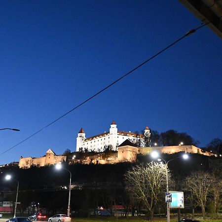Extralarge Queen Room In The Heart Of Bratislava With Terrace 外观 照片