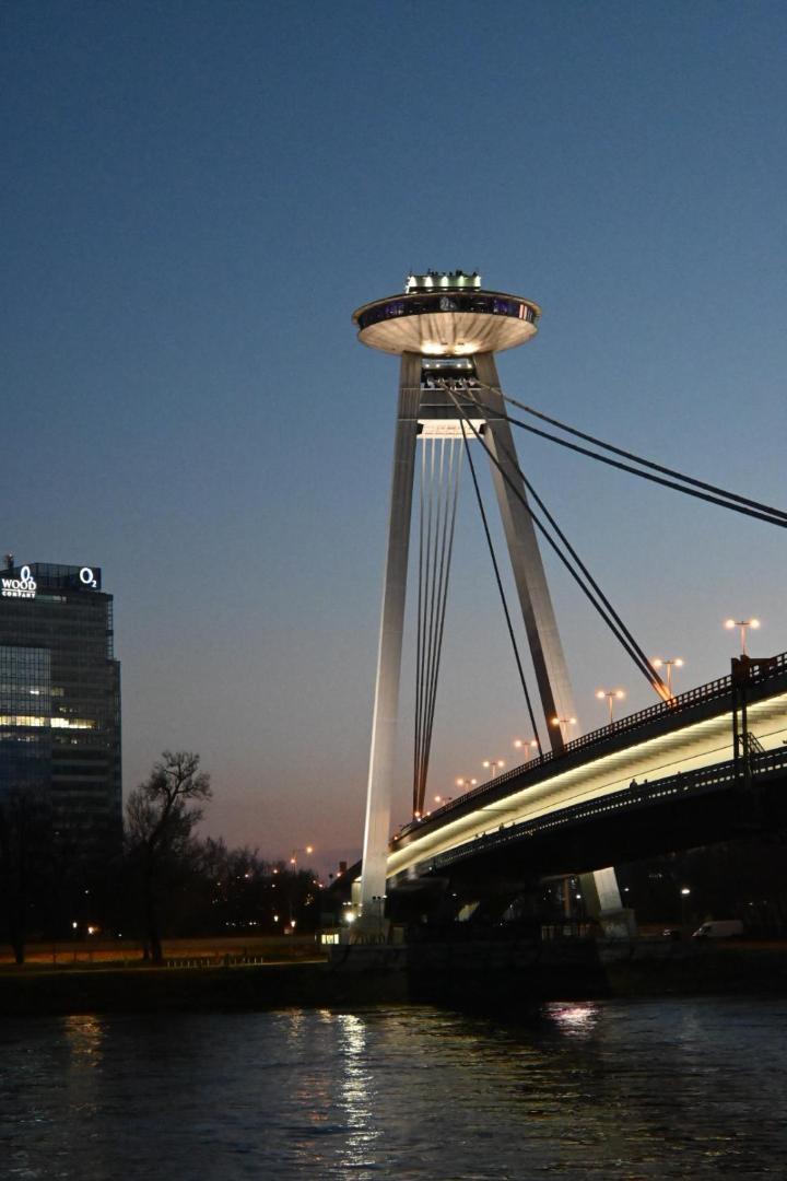 Extralarge Queen Room In The Heart Of Bratislava With Terrace 外观 照片