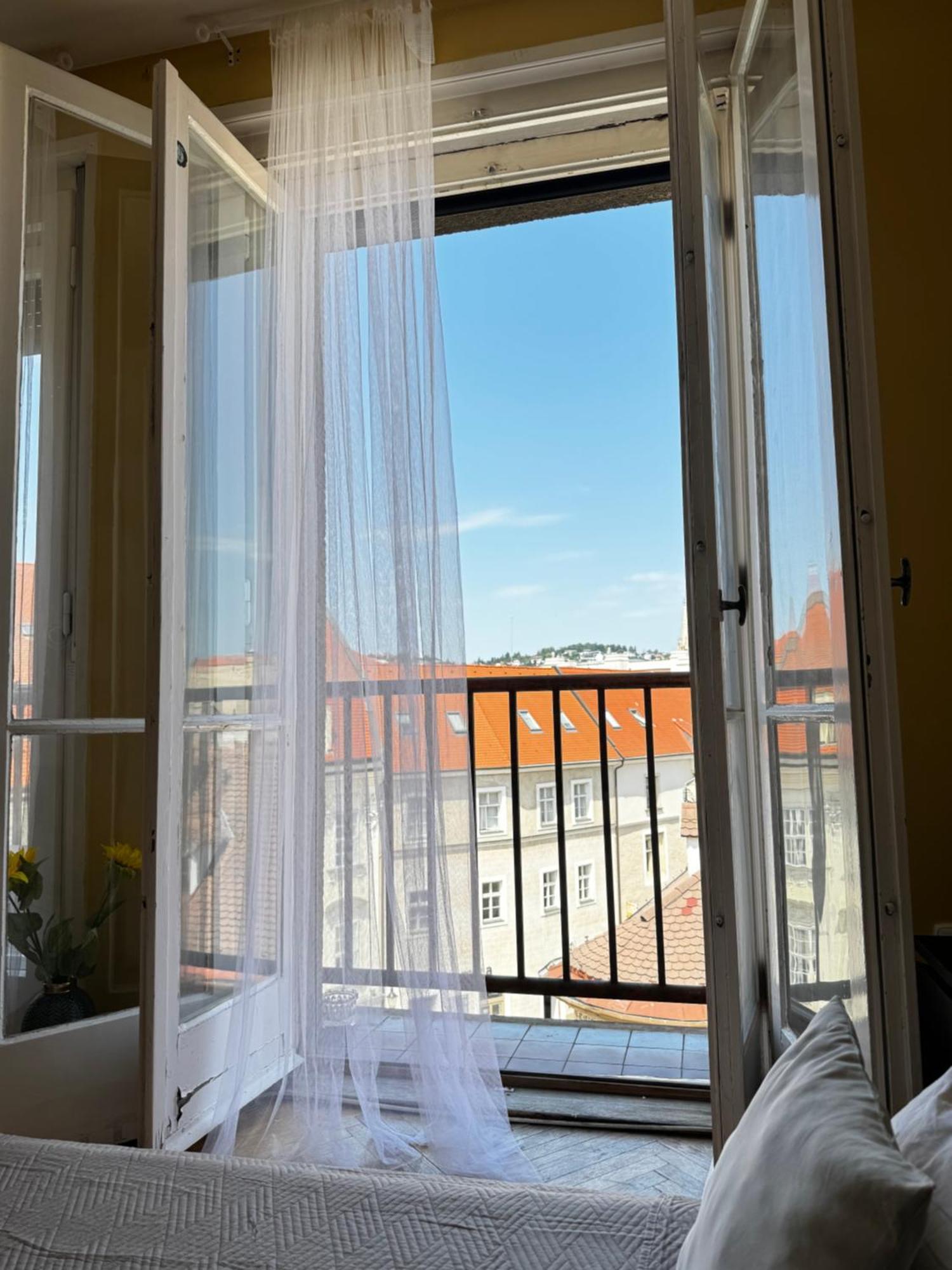 Extralarge Queen Room In The Heart Of Bratislava With Terrace 外观 照片