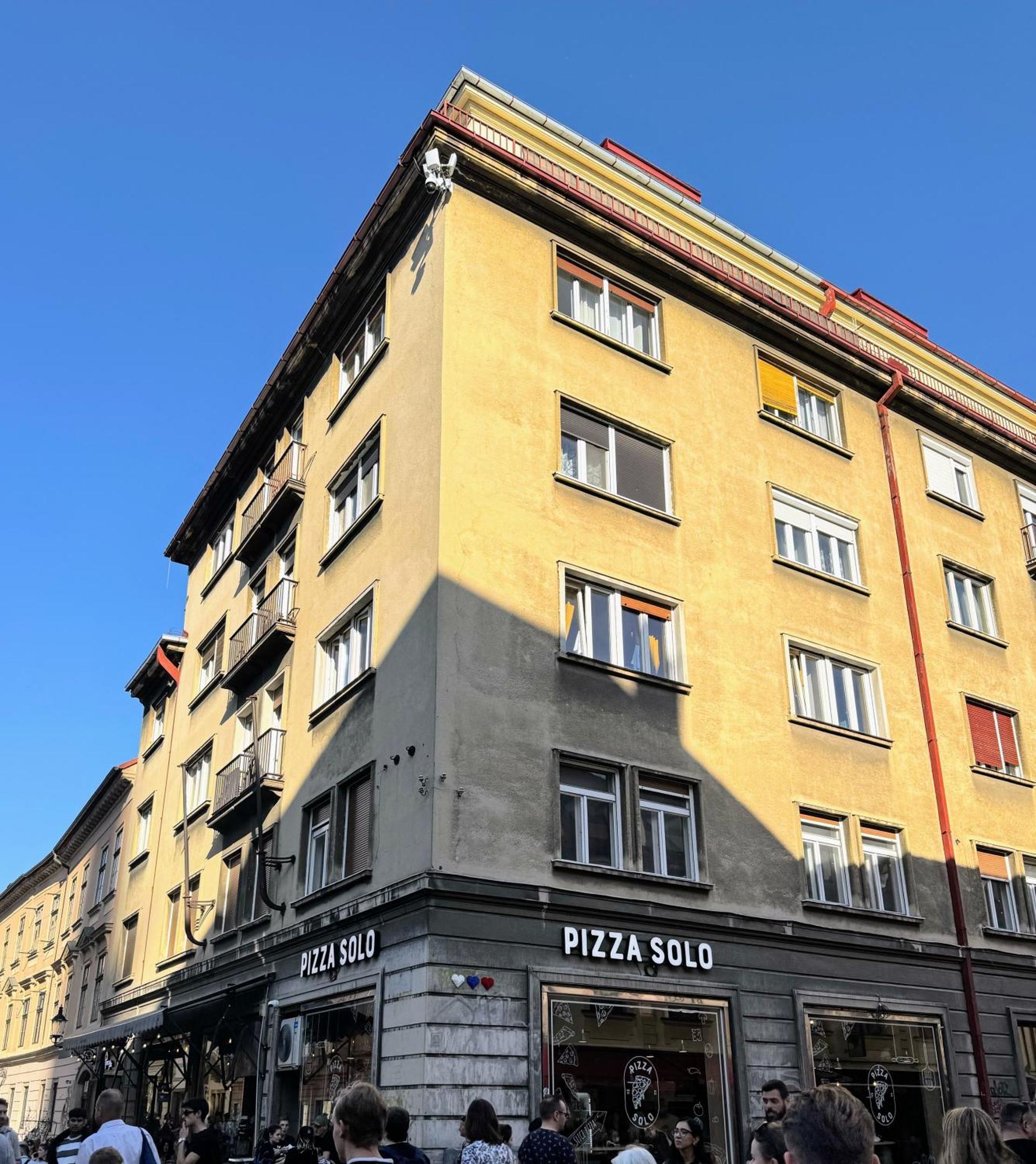 Extralarge Queen Room In The Heart Of Bratislava With Terrace 外观 照片